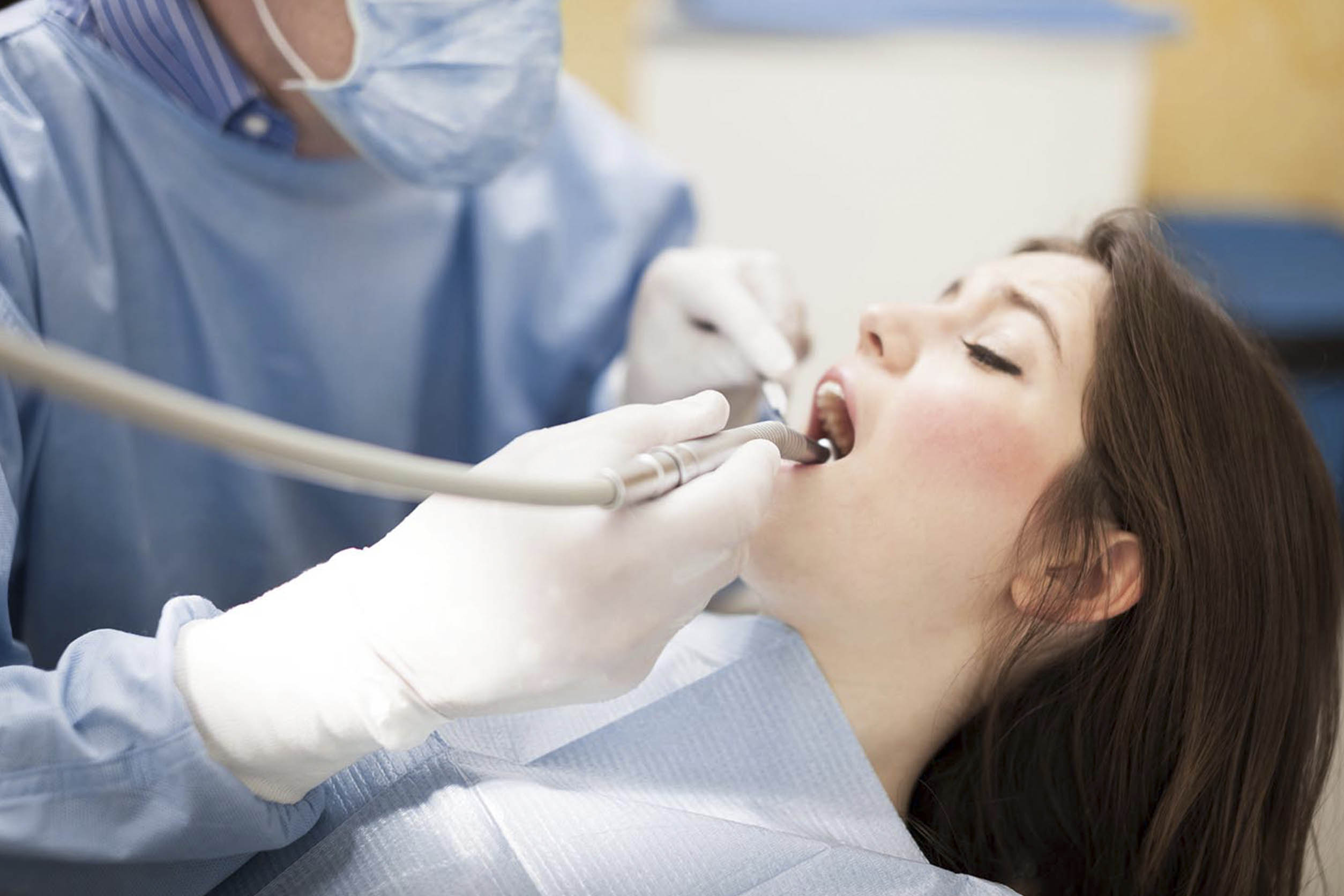 水雷射牙周治療